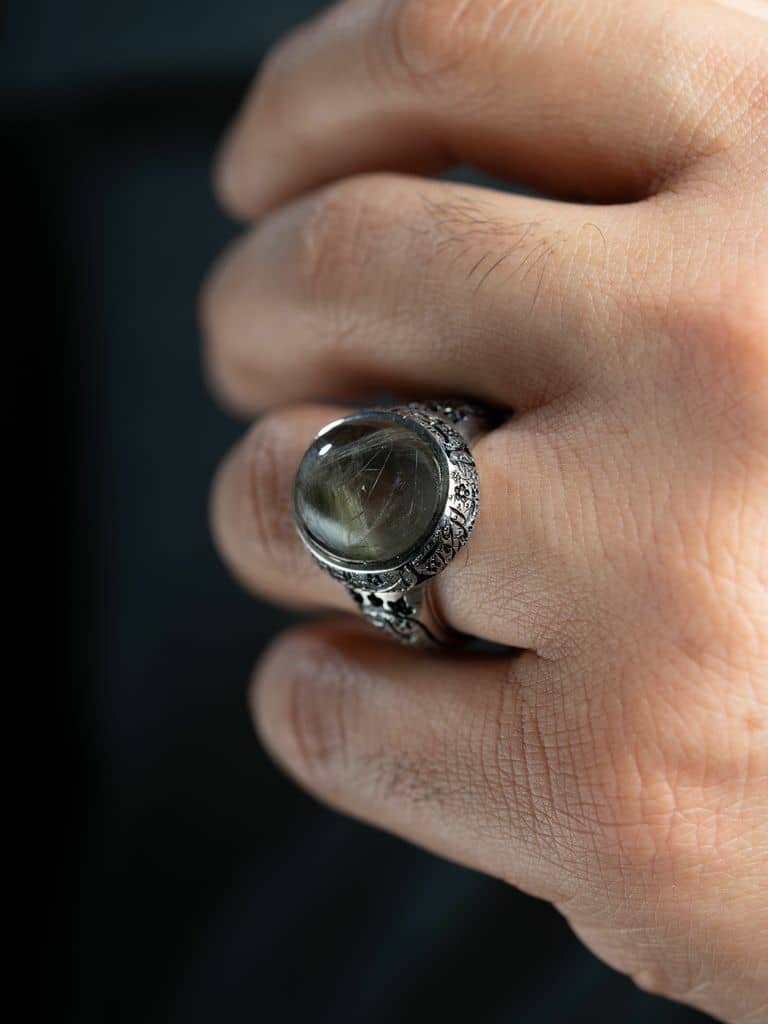 خامة نادرة لحجر الدر النجفي النفطي - alternate view