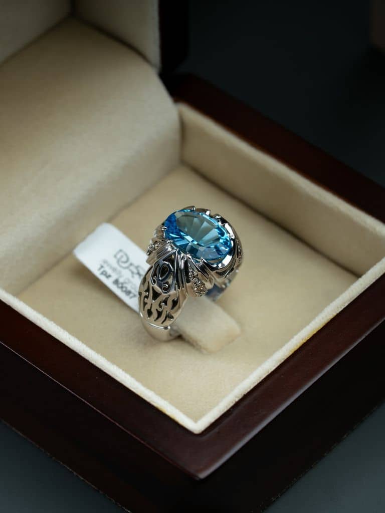 خاتم فضة رجالي مصاغ يدوي بحجر التوباز السويسري - alternate view