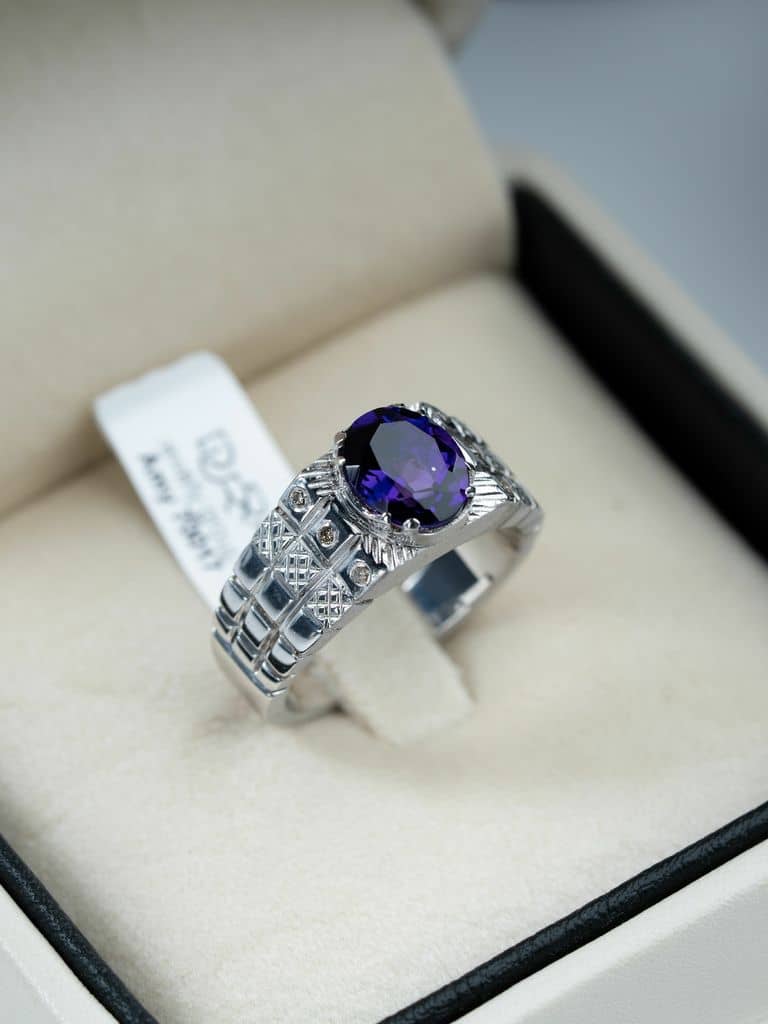 خاتم فضة صياغة يدوية انيقة مع حجر الجمشت وترصيع الماس - alternate view