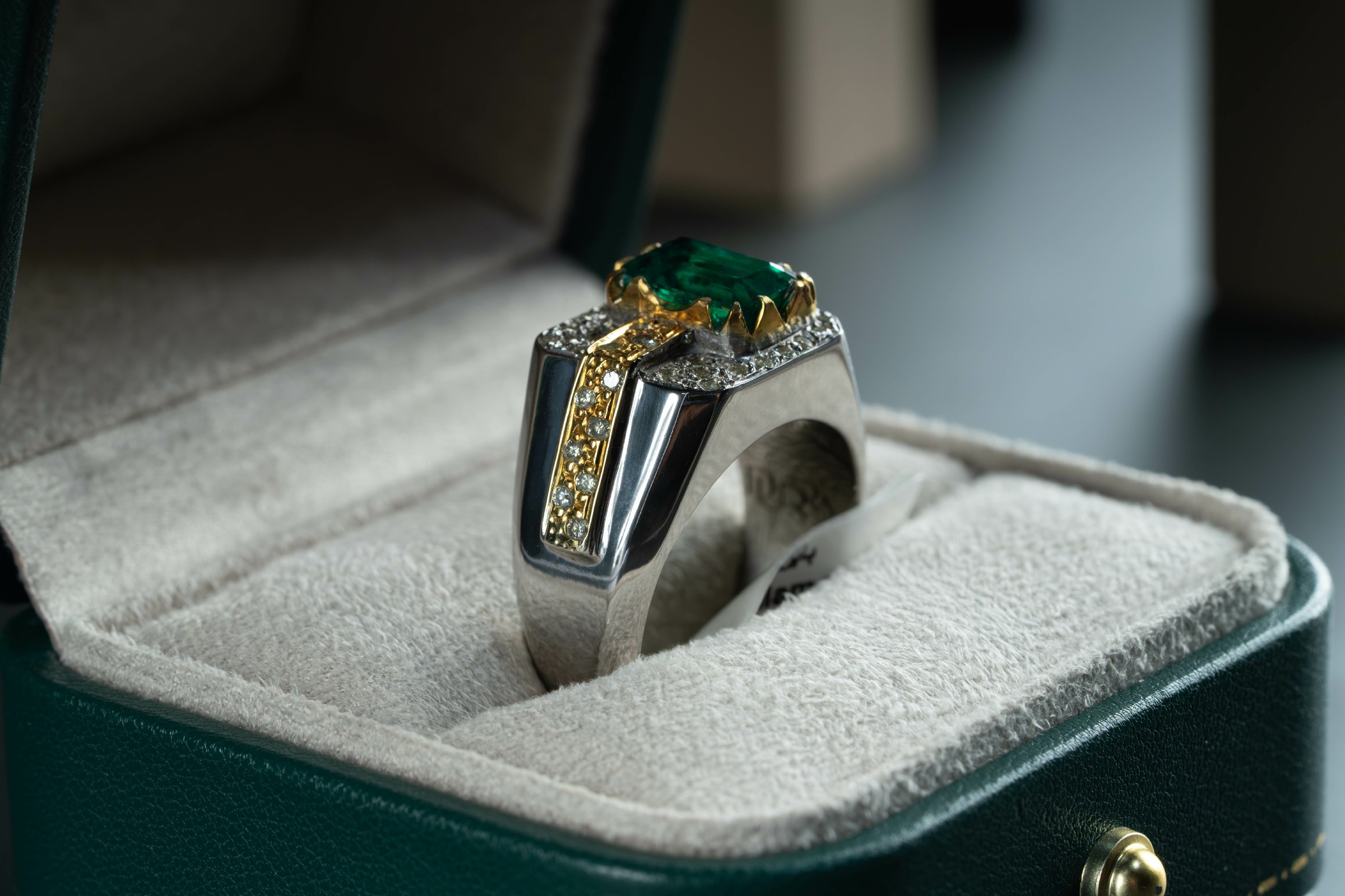 خاتم فضة صياغة يدوية بحجر اخضر أخضر ملكي مع ترصيع الماس - تشكيلة الرجال, خواتم رجالية, بايرون 