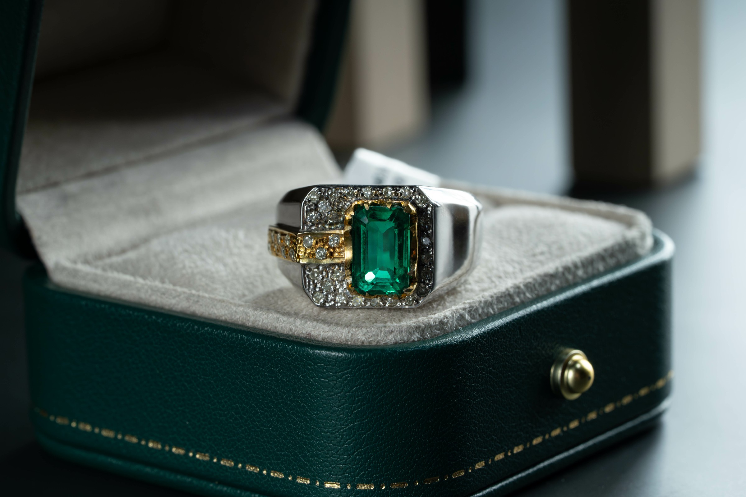 خاتم فضة صياغة يدوية بحجر اخضر أخضر ملكي مع ترصيع الماس - تشكيلة الرجال, خواتم رجالية, بايرون 