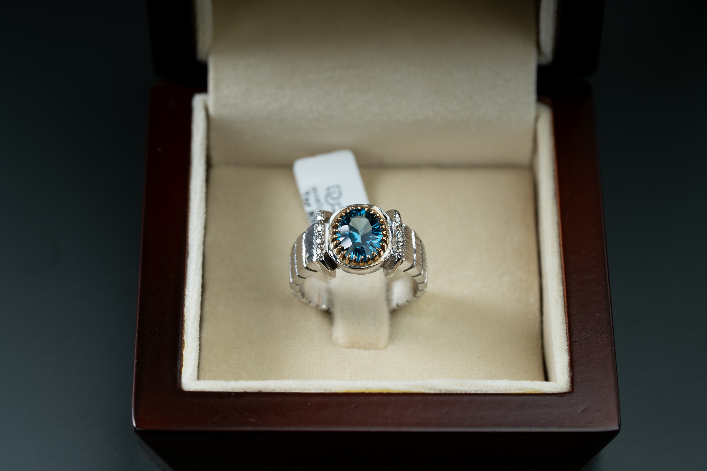 خاتم رجالي صياغة يدوية بحجر التوباز وترصيع الماس - تشكيلة الرجال, خواتم رجالية, توباز