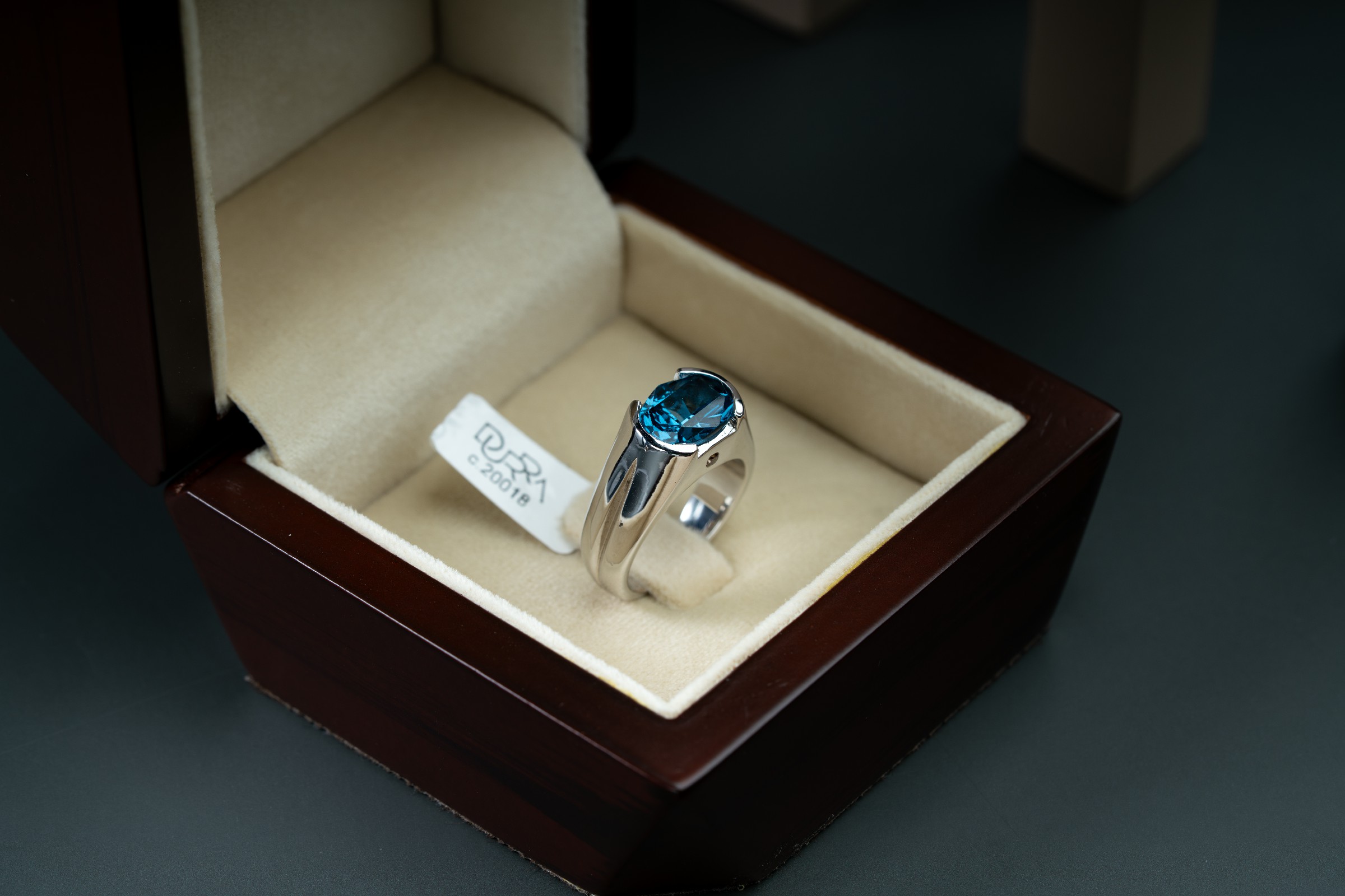 خاتم فضة صياغة يدوية بحجر التوباز اللندني الملكي - تشكيلة الرجال, خواتم رجالية, توباز