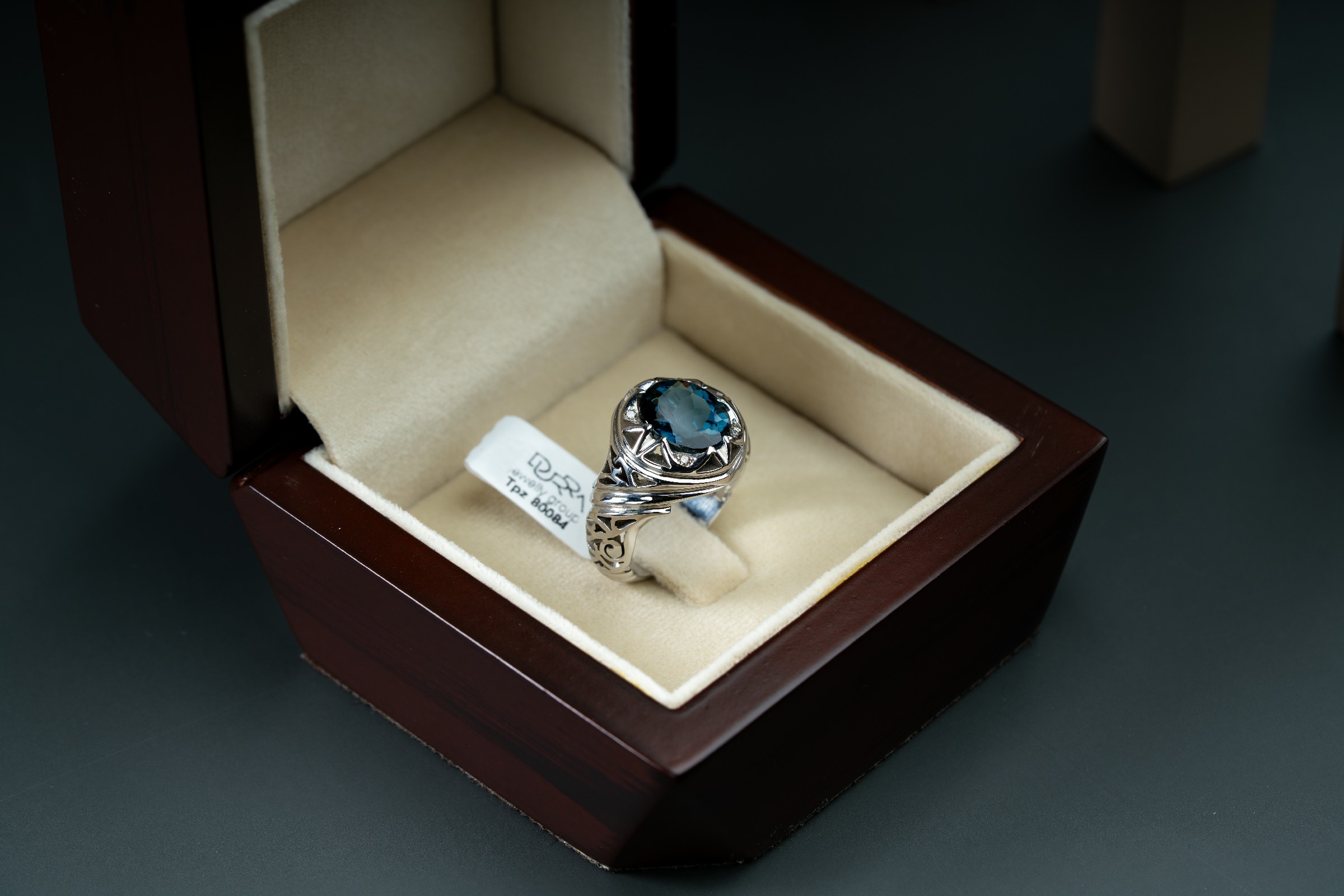 خاتم فضة صياغة يدوية بحجر التوباز اللندني وترصيع الماس - تشكيلة الرجال, خواتم رجالية, توباز
