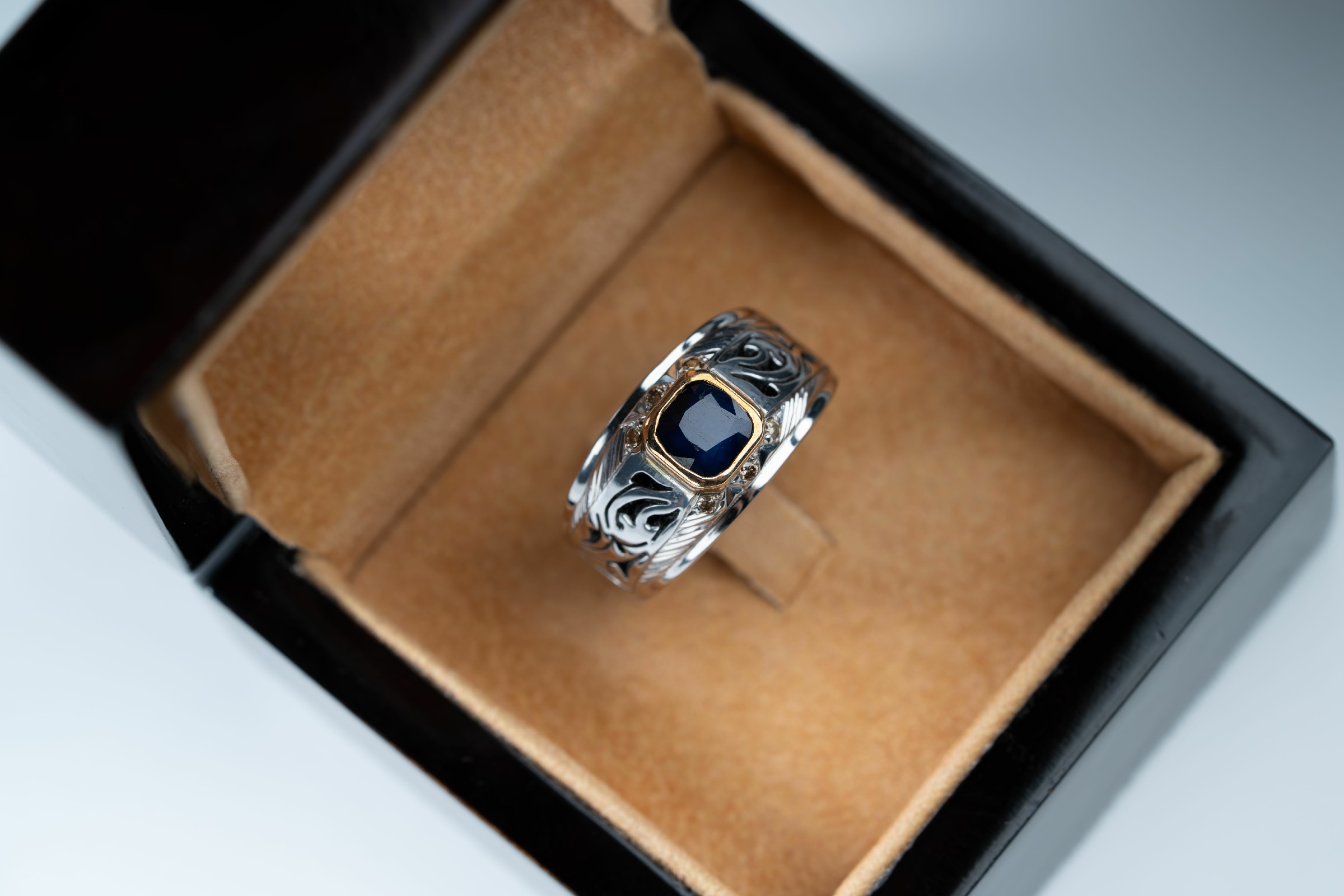 خاتم فريد بتصميمه صياغة يدوية بالكامل مع حجر الزفير الافريقي وترصيع الالماس - تشكيلة الرجال, خواتم رجالية, زفير 