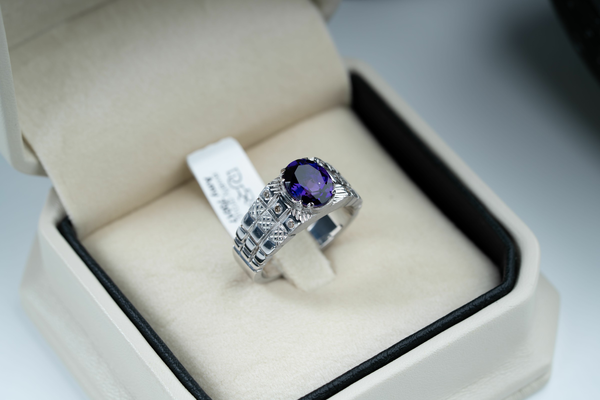 خاتم فضة صياغة يدوية انيقة مع حجر الجمشت وترصيع الماس - تشكيلة الرجال, خواتم رجالية, جمشت