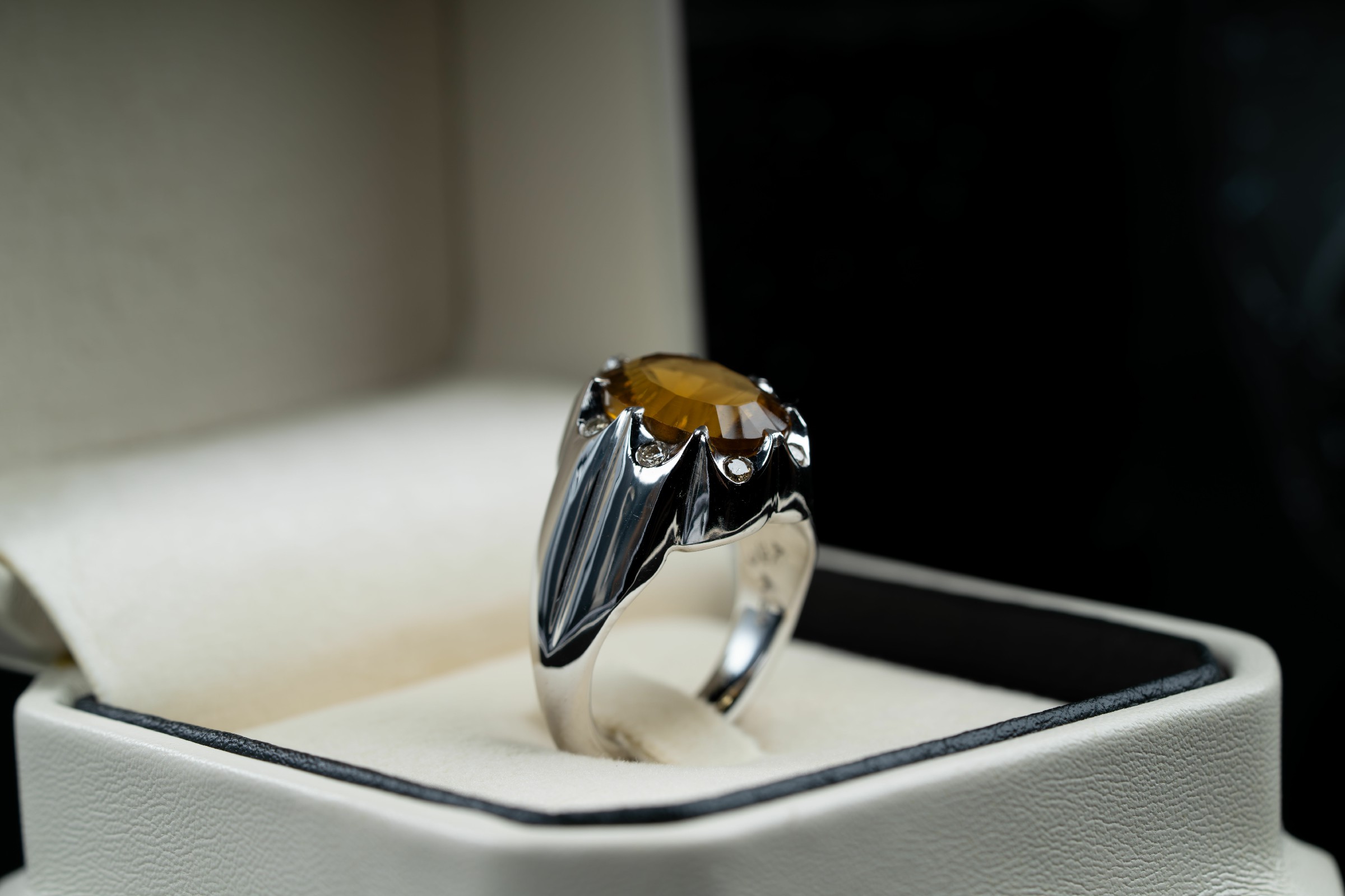 خاتم فضة مرصع بحجر سترين أصفر وترصيع الالماس - تشكيلة الرجال, خواتم رجالية, سترين