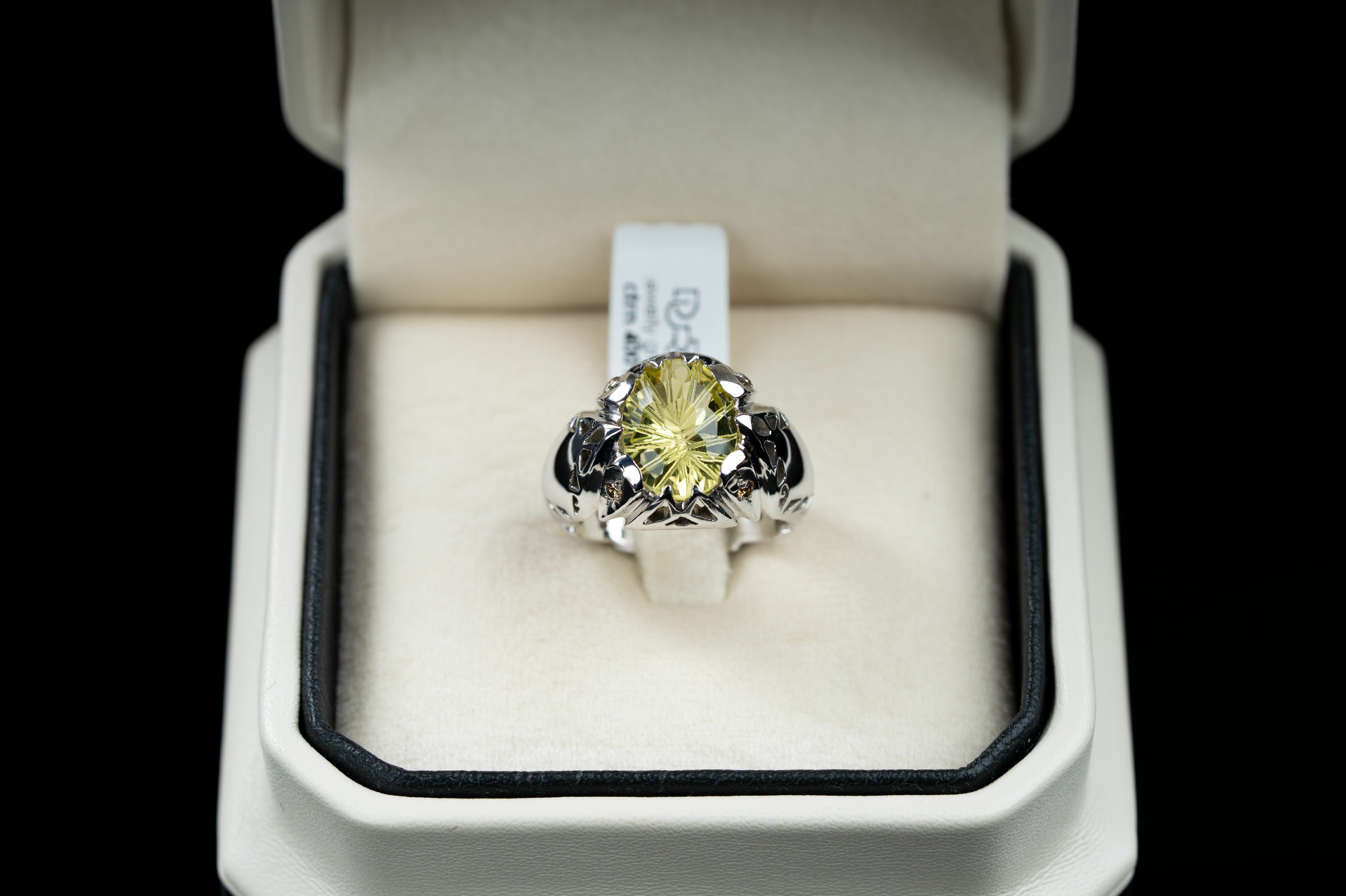خاتم بتصميم فاخر مصاغ يدوي بالكامل مع حجر الكوارتز الليموني مع ترصيع الماس - تشكيلة الرجال, خواتم رجالية, سترين