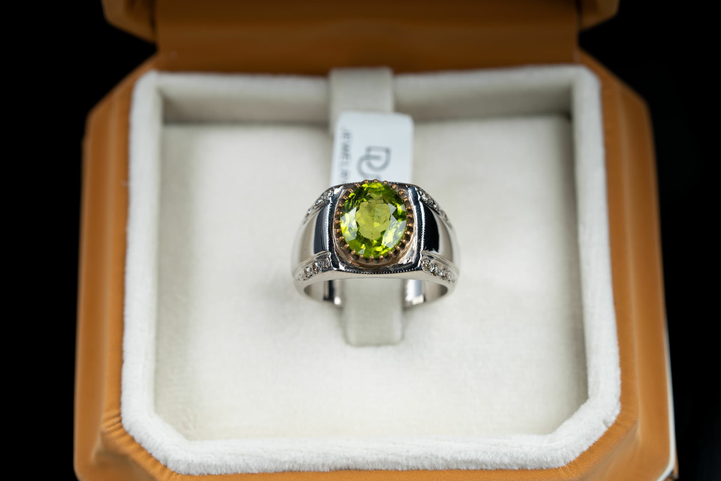 خاتم فضة رجالي بحجر الزبرجد الأخضر مع ترصيع الماس - تشكيلة الرجال, خواتم رجالية, زبرجد