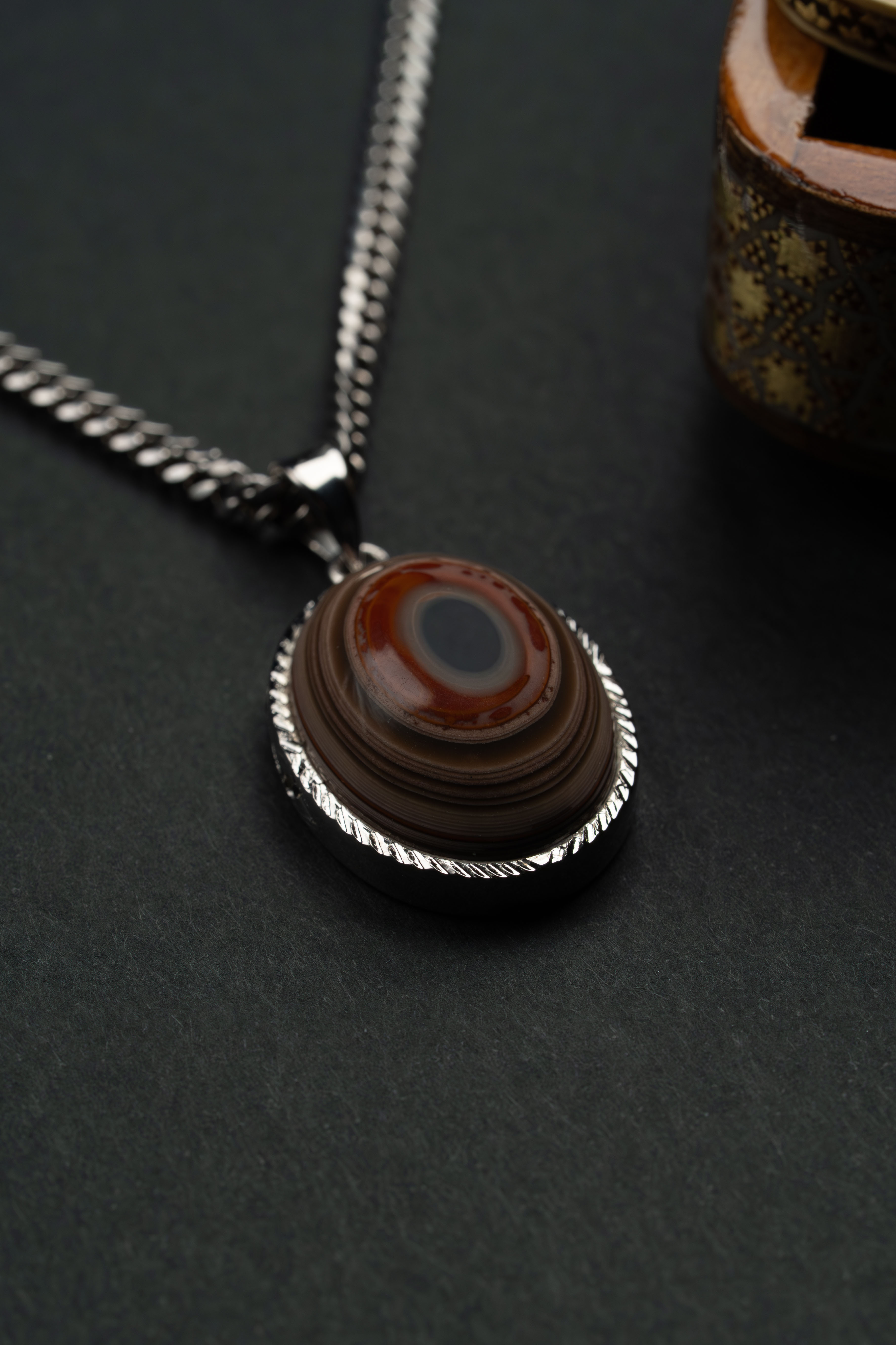 عقد فضة مرصع بحجر عقيق سليماني - وصل حديثا