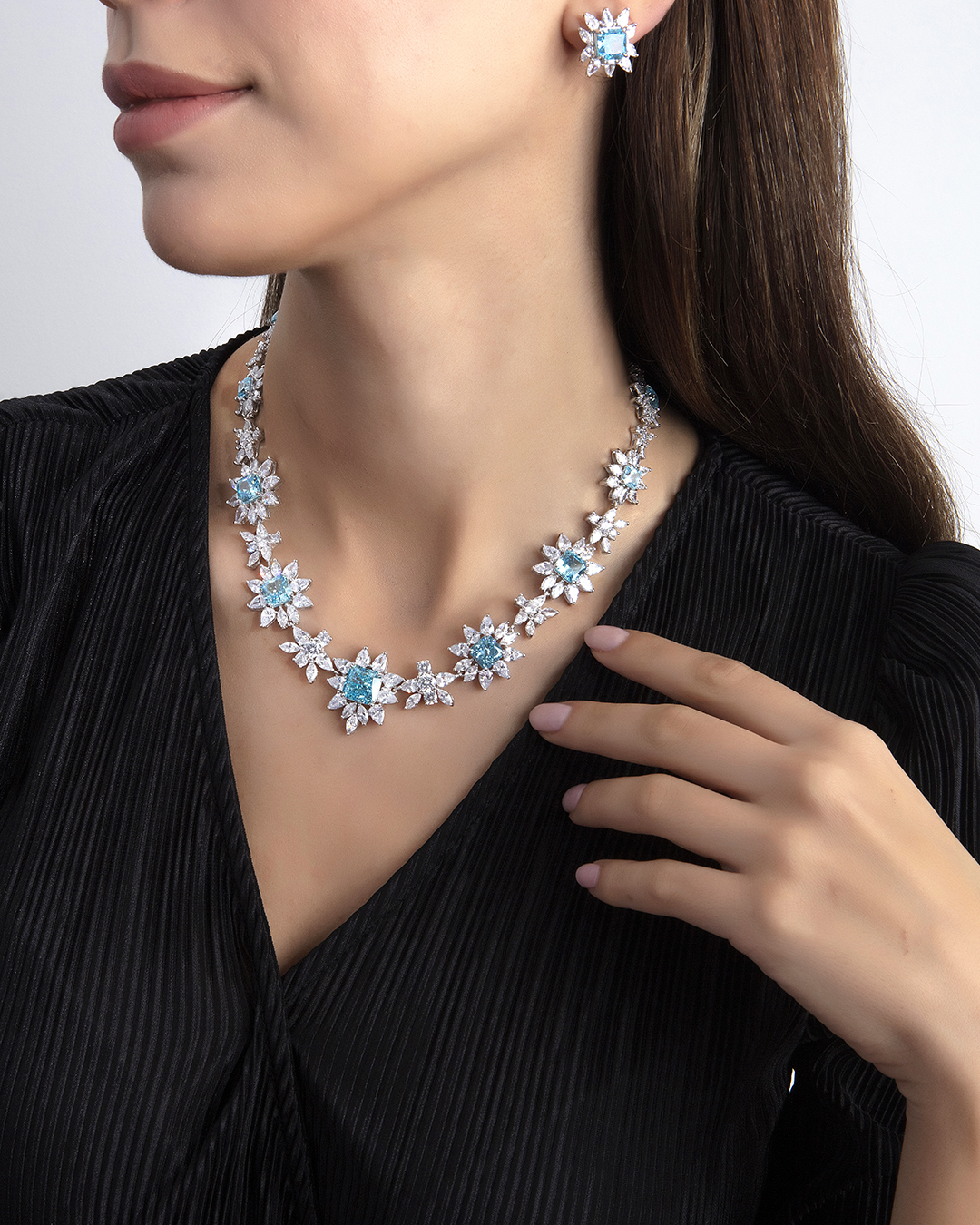 طقم عقد وأقراط مرصع بالزركون الأزرق - تشكيلة النساء, أقراط نسائية, أطقم نسائية